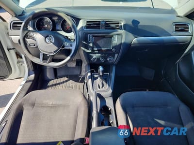 Zdjęcie 8 z 12 samochodu: 2016 VOLKSWAGEN JETTA SE VIN:3VWD67AJ0GM217682 - miniatura