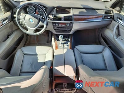 Zdjęcie 8 z 14 samochodu: 2009 BMW X5 XDRIVE48I VIN:5UXFE83549L168848 - miniatura