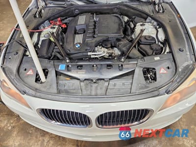 Zdjęcie 11 z 12 samochodu: 2011 BMW 740 LI VIN:WBAKB4C55BC573833 - miniatura