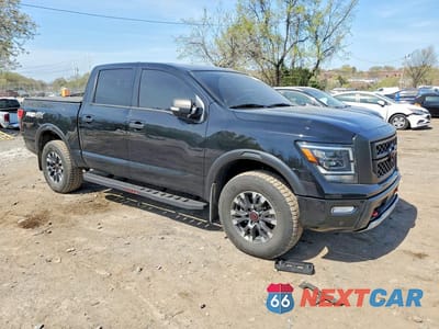 Czwarte zdjęcie samochodu z boku: 2023 NISSAN TITAN PRO-4X VIN:1N6AA1EDXPN104511 - miniatura