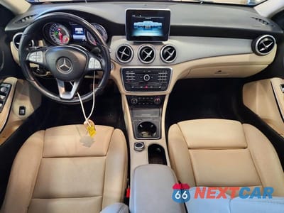 Zdjęcie 8 z 12 samochodu: 2016 MERCEDES-BENZ GLA 250 VIN:WDCTG4EB7GJ225279 - miniatura
