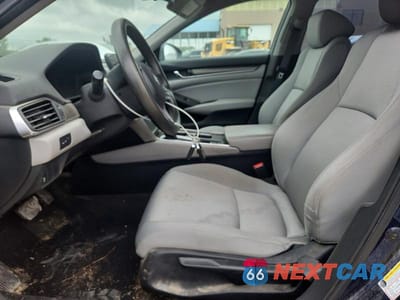 Zdjęcie 7 z 12 samochodu: 2018 HONDA ACCORD LX VIN:1HGCV1F11JA105602 - miniatura