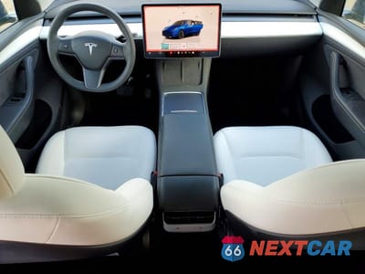 Zdjęcie 8 z 13 samochodu: 2023 TESLA MODEL Y VIN:7SAYGDEE3PA135169 - miniatura