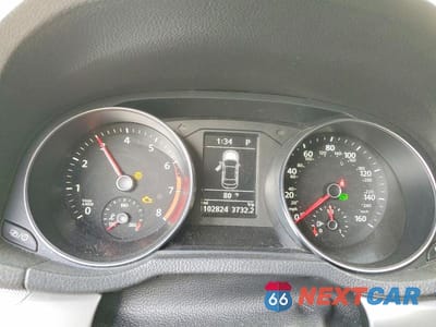 Zdjęcie 9 z 12 samochodu: 2018 VOLKSWAGEN PASSAT VIN:1VWAA7A39JC023728 - miniatura