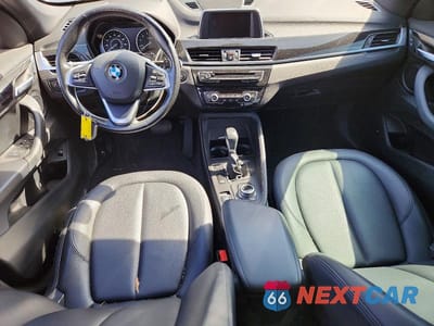 Zdjęcie 8 z 12 samochodu: 2017 BMW X1 XDRIVE28I VIN:WBXHT3C38H5F85903 - miniatura