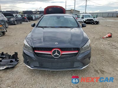Piąte zdjęcie samochodu w środku: 2019 MERCEDES-BENZ CLA 250 VIN:WDDSJ4EB5KN704696 - miniatura