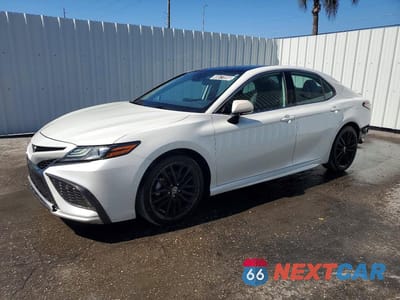 2022 TOYOTA CAMRY XSE 4T1K61BKXNU070354 - główne zdjęcie licytacji z USA - miniatura