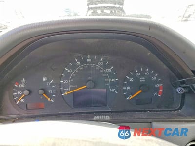 Zdjęcie 9 z 11 samochodu: 2001 MERCEDES-BENZ E 320 VIN:WDBJF65J41B310812 - miniatura