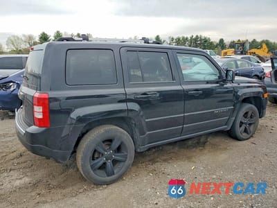 Trzecie zdjęcie samochodu z tyłu: 2012 JEEP PATRIOT LATITUDE VIN:1C4NJRFB8CD689637 - miniatura