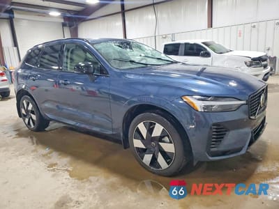 Czwarte zdjęcie samochodu z boku: 2025 VOLVO XC60 PLUS VIN:YV4H60RC4S1188983 - miniatura
