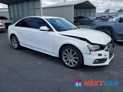Czwarte zdjęcie samochodu z boku: 2014 AUDI A4 PREMIUM VIN:WAUAFAFL9EA085655 - miniatura