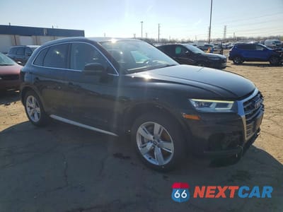 Czwarte zdjęcie samochodu z boku: 2018 AUDI Q5 PREMIUM PLUS VIN:WA1BNAFY1J2011540 - miniatura