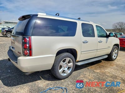 Trzecie zdjęcie samochodu z tyłu: 2013 GMC YUKON XL DENALI VIN:1GKS2MEF3DR335363 - miniatura