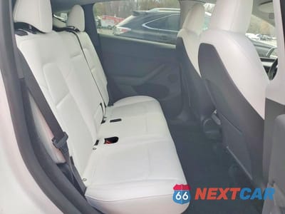 Zdjęcie 10 z 12 samochodu: 2023 TESLA MODEL Y VIN:7SAYGDEE9PA105352 - miniatura