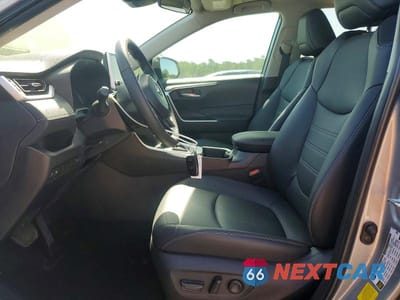 Zdjęcie 7 z 14 samochodu: 2025 TOYOTA RAV4 XLE PREMIUM VIN:2T3C1RFV9SW433378 - miniatura