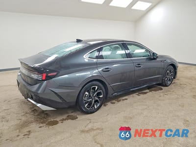 Trzecie zdjęcie samochodu z tyłu: 2025 HYUNDAI SONATA SEL VIN:KMHL64JA0SA511727 - miniatura