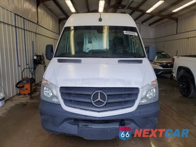 Piąte zdjęcie samochodu w środku: 2018 MERCEDES BENZ SPRINTER 2500 DELIVERY VAN VIN:WD3PE8CD3JP598360 - miniatura
