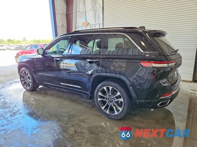 Drugie zdjęcie samochodu z przodu: 2023 JEEP GRAND CHEROKEE OVERLAND VIN:1C4RJHDG7P8741445 - miniatura