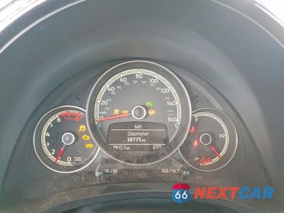 Zdjęcie 9 z 12 samochodu: 2017 VOLKSWAGEN BEETLE S VIN:3VW517AT8HM812849 - miniatura