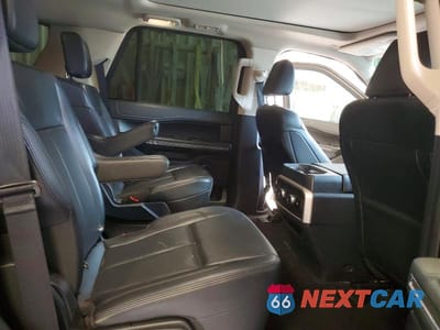 Zdjęcie 11 z 14 samochodu: 2023 FORD EXPEDITION XLT VIN:1FMJU1H86PEA26748 - miniatura