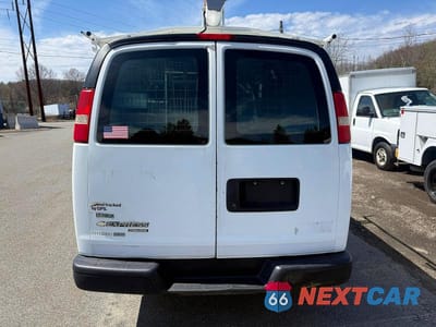 Zdjęcie 9 z 10 samochodu: 2011 CHEVROLET EXPRESS G2500 VIN:1GCWGFCA5B1180506 - miniatura