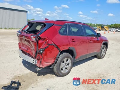 Trzecie zdjęcie samochodu z tyłu: 2025 TOYOTA RAV4 XLE VIN:2T3W1RFV0SW415901 - miniatura