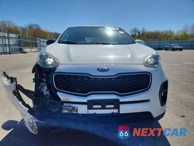 Piąte zdjęcie samochodu w środku: 2018 KIA SPORTAGE LX VIN:KNDPM3AC6J7445171 - miniatura