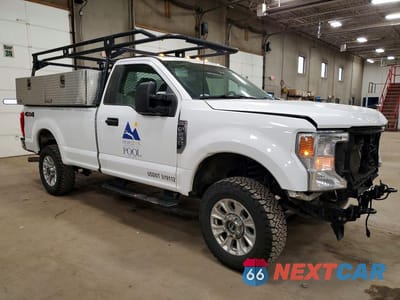 Czwarte zdjęcie samochodu z boku: 2021 FORD F250 SUPER DUTY VIN:1FTBF2BN6MED90722 - miniatura