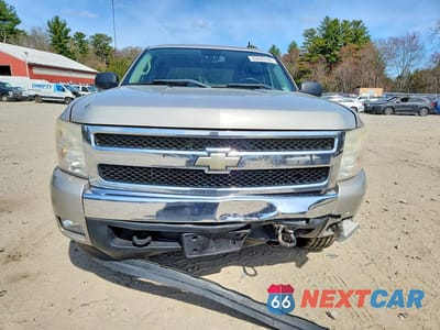 Piąte zdjęcie samochodu w środku: 2007 CHEVROLET SILVERADO K1500 CREW CAB VIN:2GCEK13M871674447 - miniatura