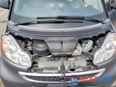 Zdjęcie 11 z 12 samochodu: 2014 SMART FORTWO VIN:WMEEJ9AA3EK729623 - miniatura