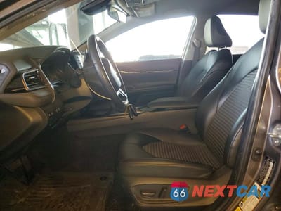 Zdjęcie 7 z 11 samochodu: 2021 TOYOTA CAMRY SE VIN:4T1G31AK4MU563915 - miniatura