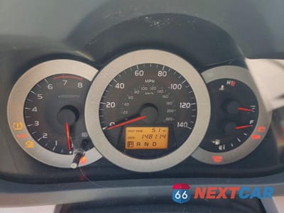Zdjęcie 9 z 13 samochodu: 2006 TOYOTA RAV4 BASE VIN:JTMBD33V966016595 - miniatura