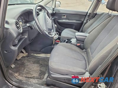 Zdjęcie 7 z 12 samochodu: 2010 KIA RONDO EX VIN:KNAHH8A86A7297120 - miniatura
