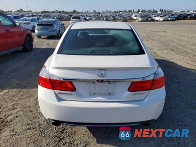 Zdjęcie 6 z 12 samochodu: 2015 HONDA ACCORD SPORT VIN:1HGCR2F52FA131873 - miniatura