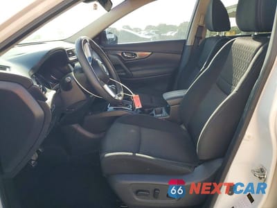 Zdjęcie 7 z 13 samochodu: 2019 NISSAN ROGUE SV VIN:KNMAT2MT9KP535060 - miniatura