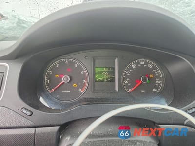 Zdjęcie 9 z 11 samochodu: 2014 VOLKSWAGEN JETTA BASE VIN:3VW2K7AJ4EM250474 - miniatura