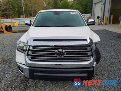 Piąte zdjęcie samochodu w środku: 2021 TOYOTA TUNDRA LIMITED VIN:5TFHY5F19MX006949 - miniatura