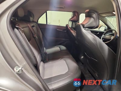 Zdjęcie 10 z 12 samochodu: 2023 KIA NIRO EV WIND VIN:KNDCR3L18P5072683 - miniatura