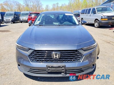 Piąte zdjęcie samochodu w środku: 2025 HONDA ACCORD LX VIN:1HGCY1F28SA040233 - miniatura