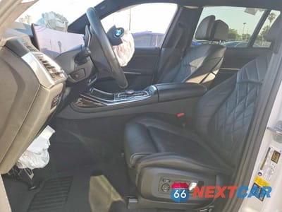Zdjęcie 7 z 13 samochodu: 2023 BMW X7 XDRIVE40I VIN:5UX23EM03P9P31050 - miniatura