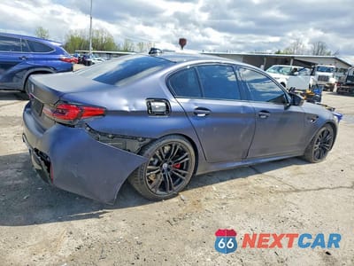 Trzecie zdjęcie samochodu z tyłu: 2023 BMW M5 VIN:WBS83CH0XPCM82445 - miniatura