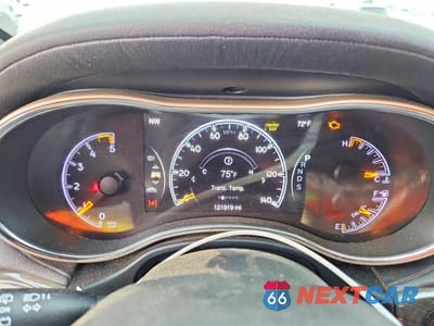 Zdjęcie 9 z 13 samochodu: 2015 JEEP GRAND CHEROKEE OVERLAND VIN:1C4RJFCM0FC618612 - miniatura