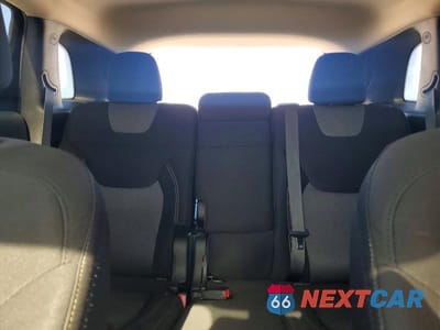 Zdjęcie 10 z 13 samochodu: 2014 JEEP CHEROKEE LATITUDE VIN:1C4PJMCS5EW153364 - miniatura