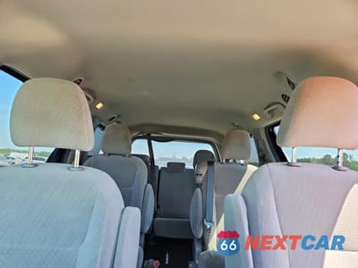 Zdjęcie 10 z 14 samochodu: 2019 TOYOTA SIENNA LE VIN:5TDKZ3DC0KS986151 - miniatura