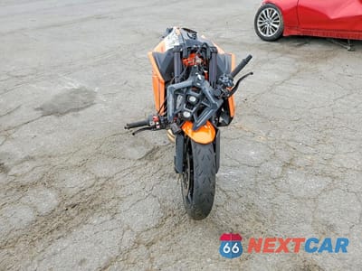 Drugie zdjęcie samochodu z przodu: 2026 KTM 1290 SUPER DUKE R VIN:VBKV39406TM910632 - miniatura