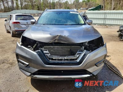 Piąte zdjęcie samochodu w środku: 2019 NISSAN ROGUE SV VIN:KNMAT2MV0KP557613 - miniatura