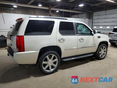 Trzecie zdjęcie samochodu z tyłu: 2010 CADILLAC ESCALADE LUXURY VIN:1GYUKBEF1AR244378 - miniatura