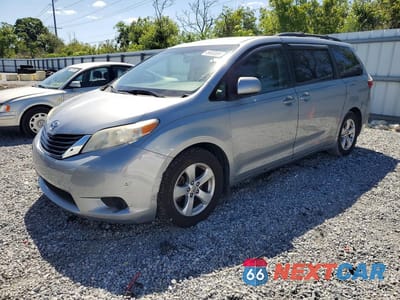 2016 TOYOTA SIENNA LE 5TDKK3DC7GS756957 - główne zdjęcie licytacji z USA - miniatura