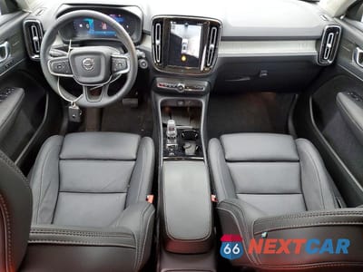 Zdjęcie 8 z 13 samochodu: 2025 VOLVO XC40 ULTRA VIN:YV4L12UM7S2517531 - miniatura