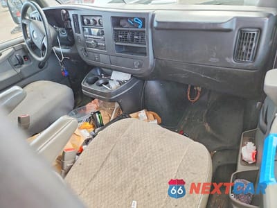 Zdjęcie 8 z 13 samochodu: 2008 CHEV EXPRESS G3500 VIN:1GCHG35K181228430 - miniatura